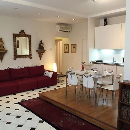 Appartamento Piazza San Marco Florencia Habitación foto